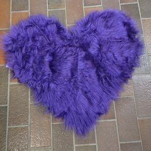 Purple Heart-Shaped Faux Fur Rug